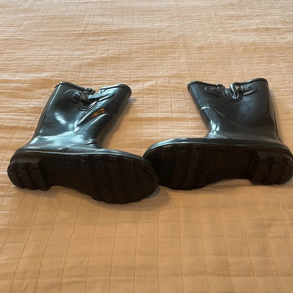 Rain rubber boots blue women’s size 7